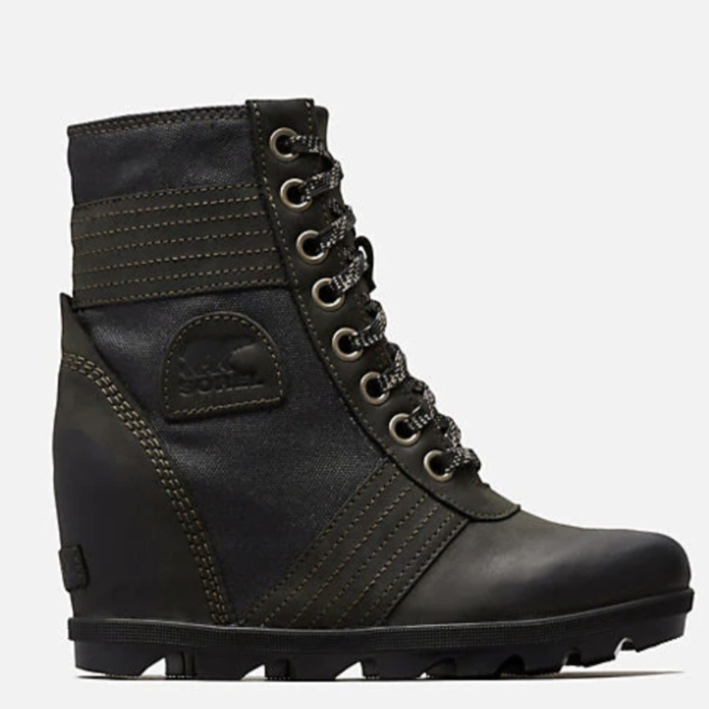 Sorel Lexie Wedge Boot- Black size 6.5 new